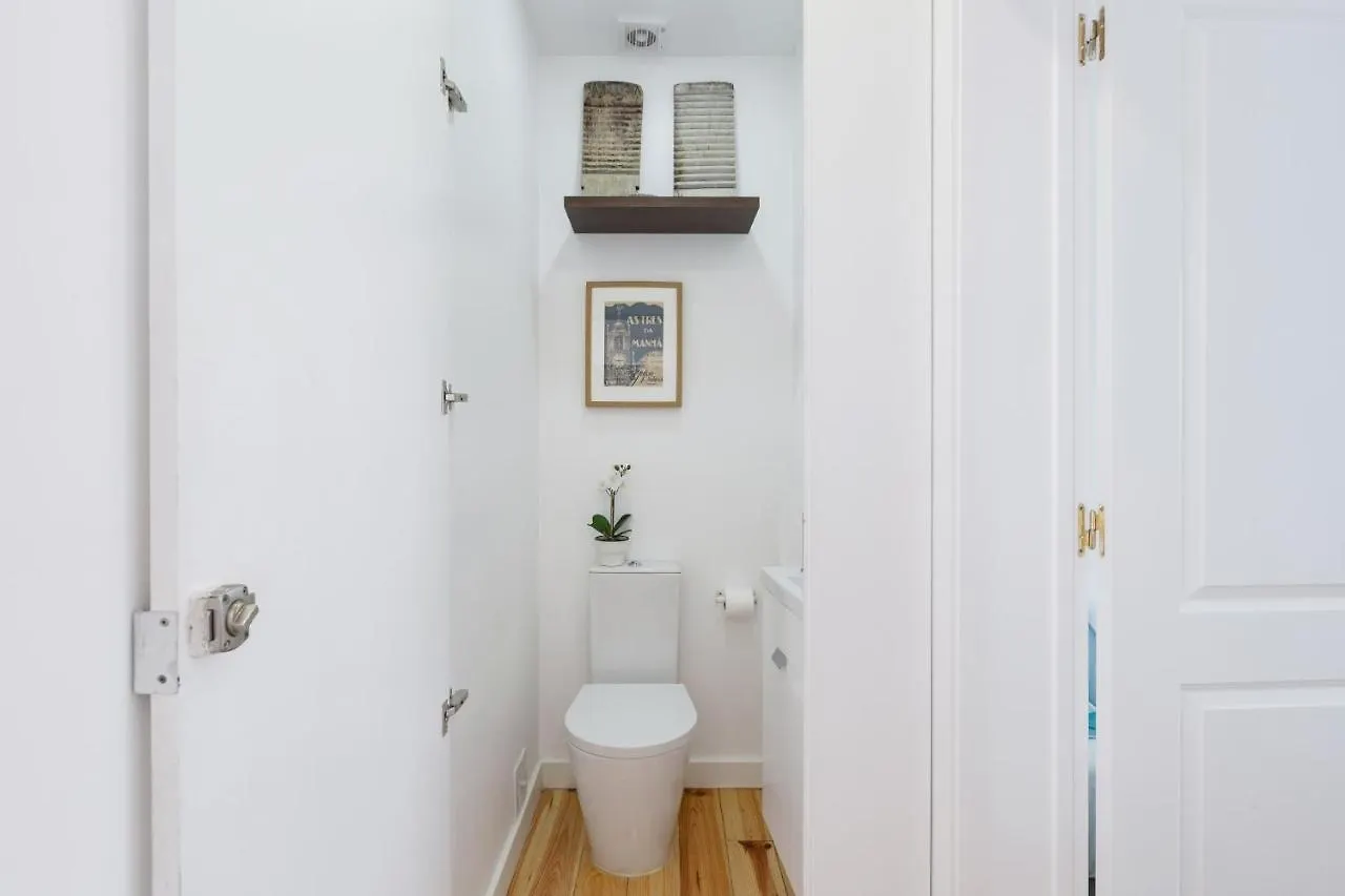Alfama Terrace: Historic Charm with River Views Lisbon 0*,  Portugal