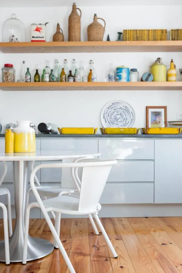 Alfama Terrace: Historic Charm with River Views Lisbon Apartment