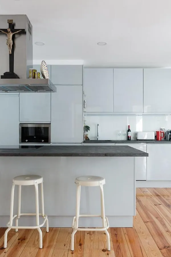 Alfama Terrace: Historic Charm with River Views Lisbon 0*,